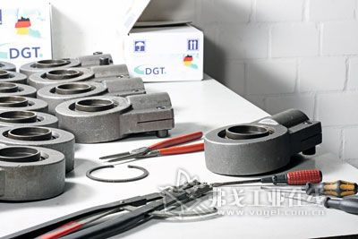 關(guān)節(jié)軸承技術(shù)的特殊解決方案 定制化與創(chuàng)新的融合