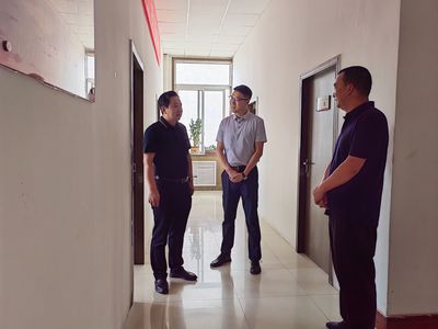 王志成深入調(diào)研駐縣企業(yè)運(yùn)營管理，聚焦圖書刊物銷售產(chǎn)業(yè)發(fā)展